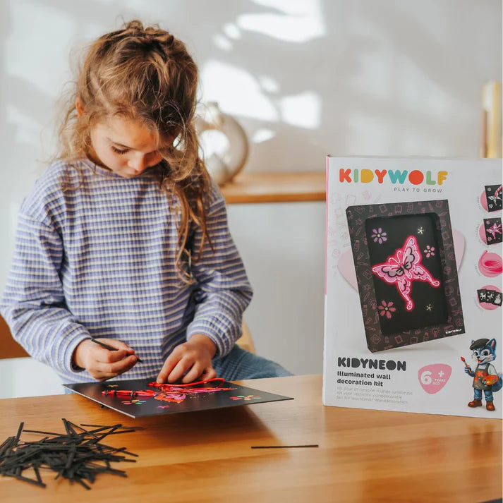 KIDYNEON ILLUMINATED WALL DECORATION: FAIRY TALES