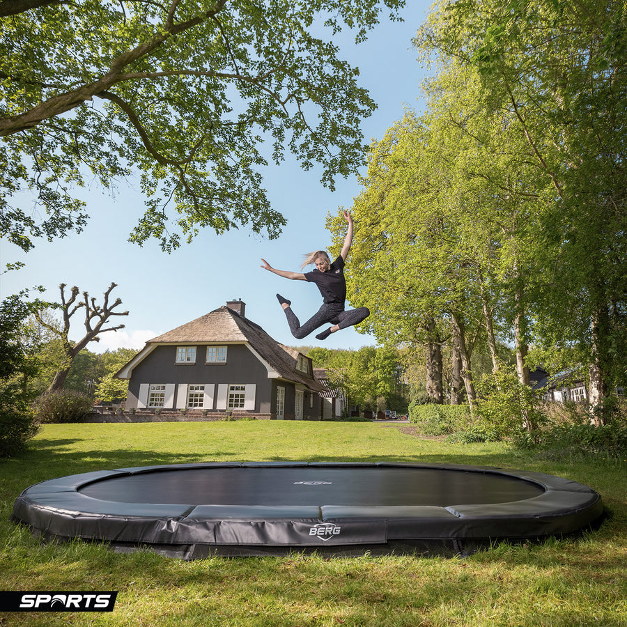 BERG GRAND ELITE OVAL 17 x 11ft INGROUND TRAMPOLINE