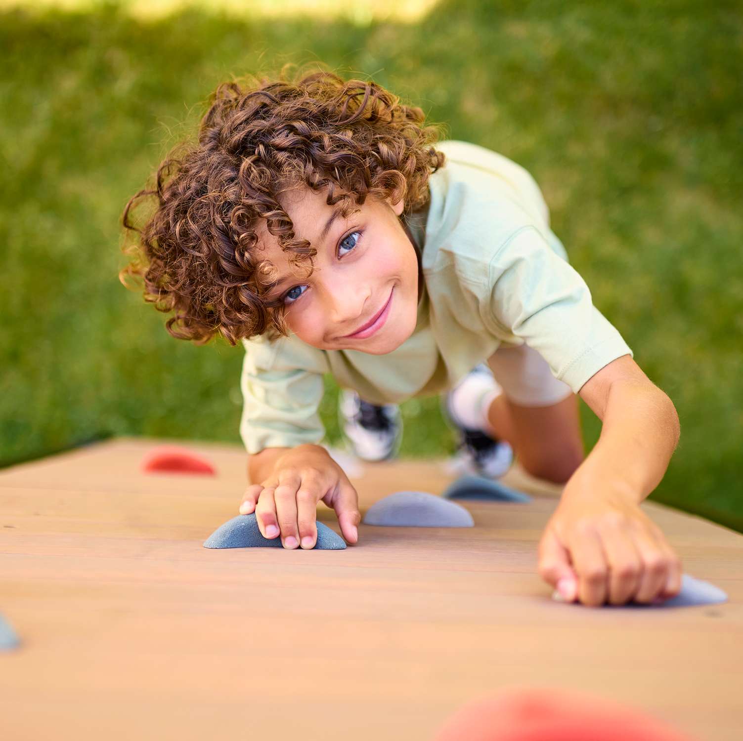 BERG PLAYBASE CLIMBING WALL (NEW)