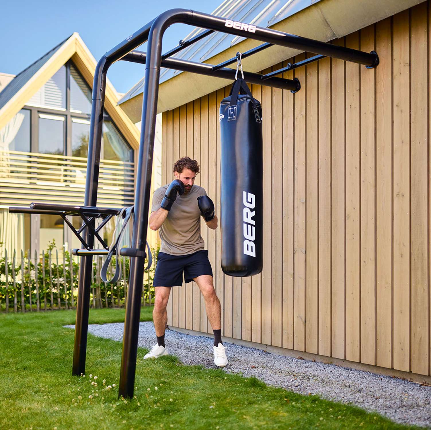 BERG PLAYBASE BOXING BAG