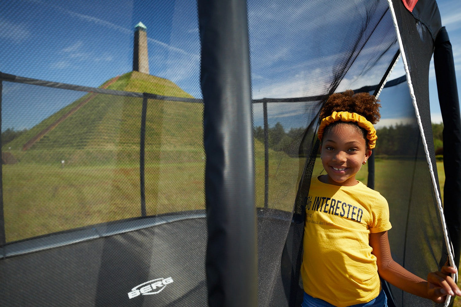 BERG Grand Champion 17 x 11ft Trampoline + SAFETY NET DLX XL