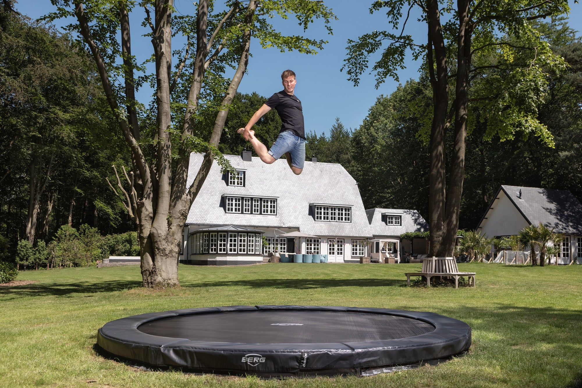 BERG Champion InGround Round Trampoline
