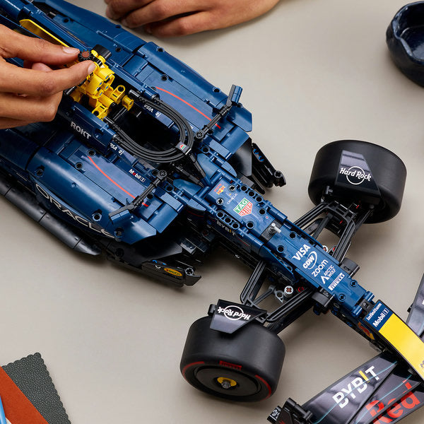 Lego Technic Oracle Red Bull Racing RB20