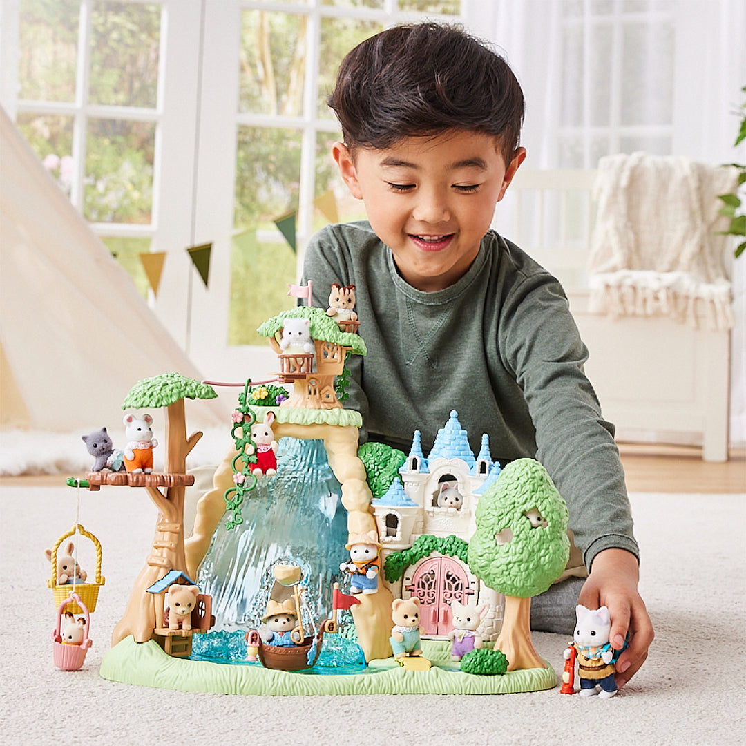 Sylvanian Families Exciting Exploration Set - Latte cat brother & baby