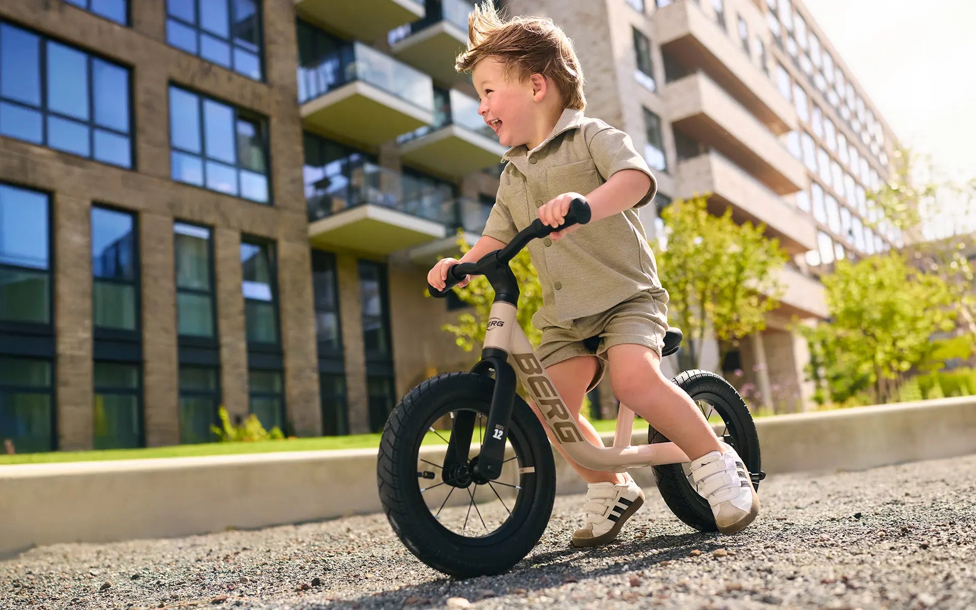 BERG MOOV 12 BALANCE BIKE: Sand Beige