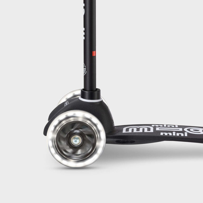 MINI MICRO LED DELUXE ECO SCOOTER: BLACK