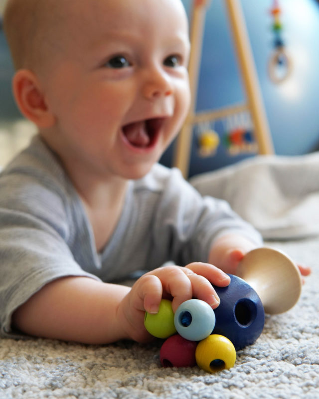 Selecta Spielzeug: Girali Colori grasping toy