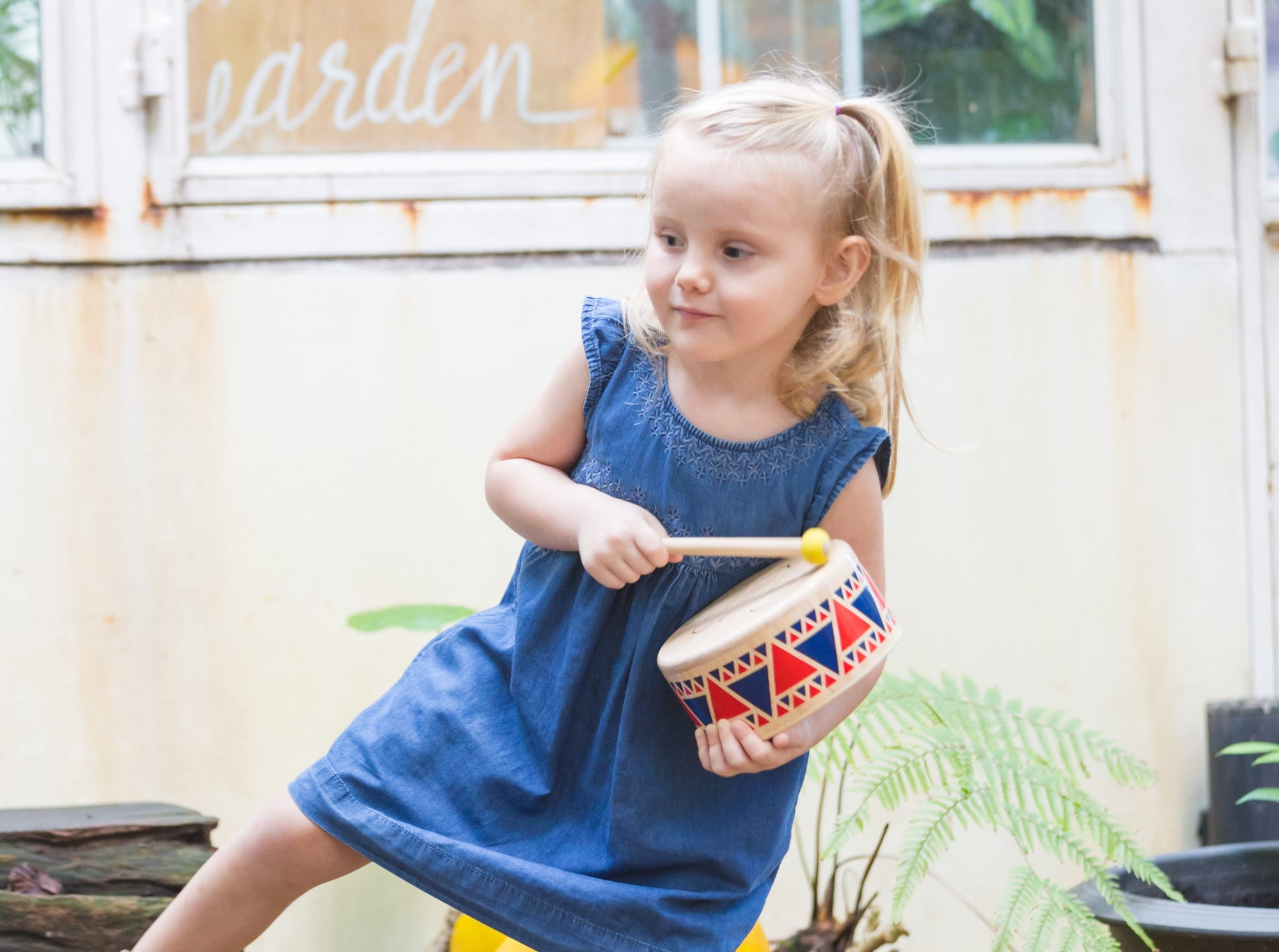 Solid drum by plan toys outlet