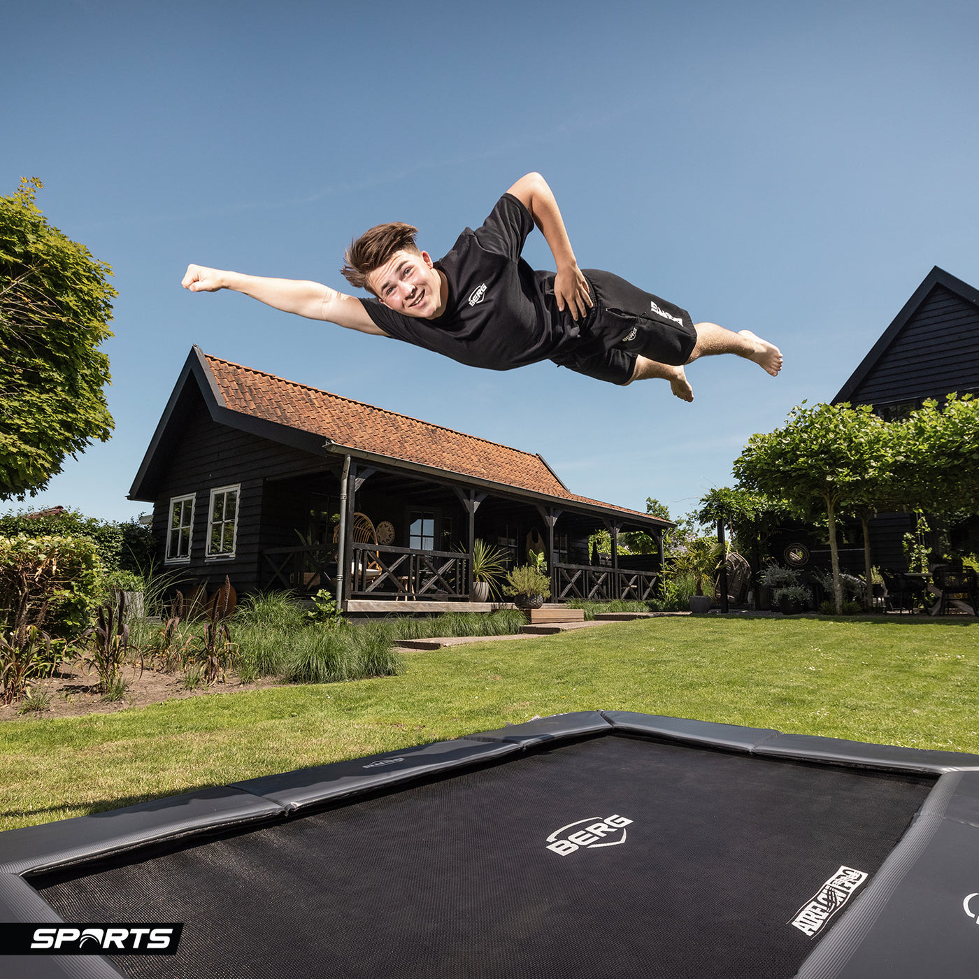 BERG Ultim Champion 13.5 x 8ft FlatGround