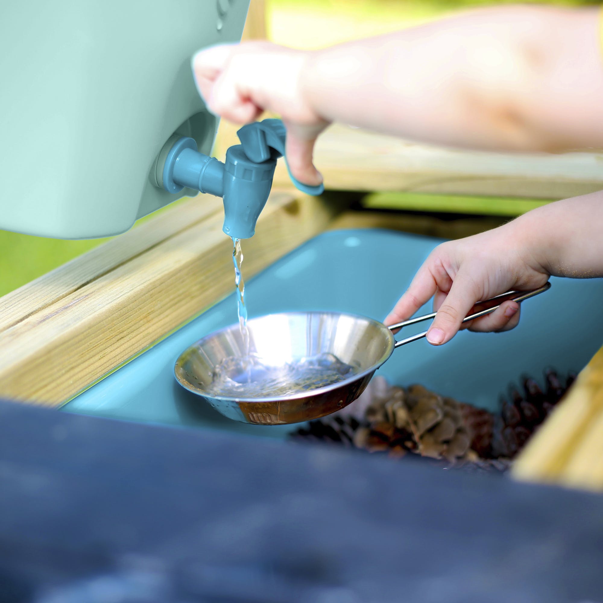 TP Toys Deluxe Wooden Mud Kitchen