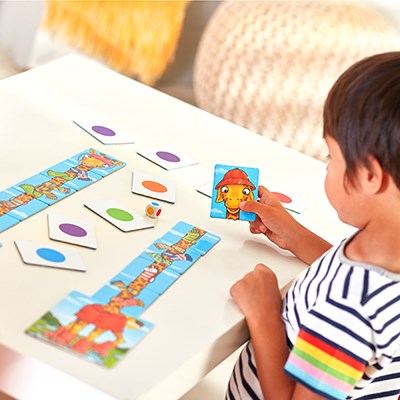 Orchard Giraffes in Scarves Game